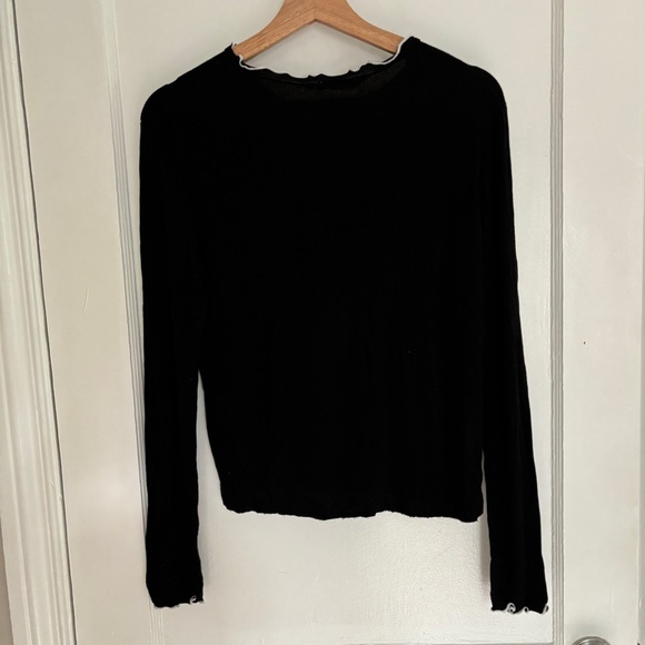 Zara black long sleeve fitted top with contrast ruffled hems size large - Picture 2 of 5